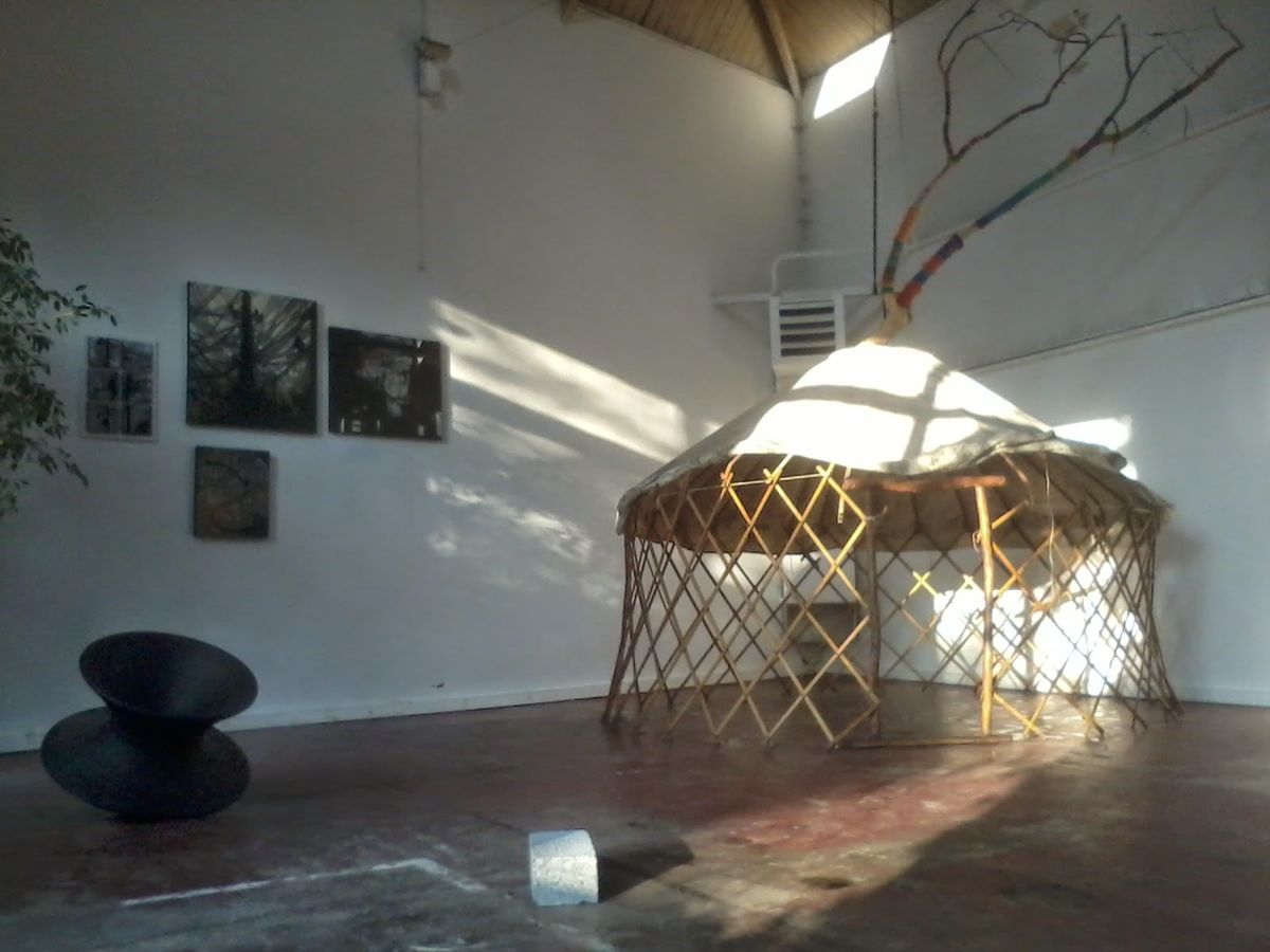 FlexYurt como espacio de exposición de arte